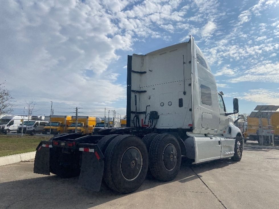 Sleeper Tractor-Heavy Duty Tractors-International-2023-LT625-San Antonio-TX-581,271\n\t\tmiles-$ 52,250 - Image 7