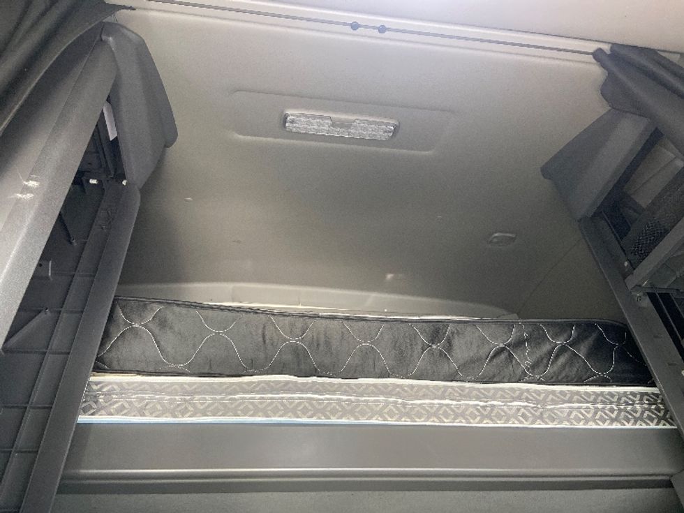 Sleeper Tractor-Heavy Duty Tractors-International-2023-LT625-San Antonio-TX-586,553\n\t\tmiles-$ 53,750 - Image 22