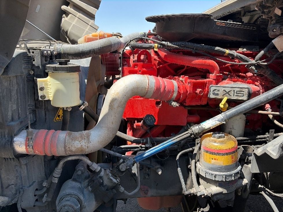 Sleeper Tractor-Heavy Duty Tractors-International-2023-LT625-San Antonio-TX-620,477\n\t\tmiles-$ 56,000 - Image 21