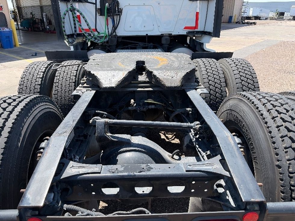 Sleeper Tractor-Heavy Duty Tractors-International-2023-LT625-San Antonio-TX-620,477\n\t\tmiles-$ 56,000 - Image 6