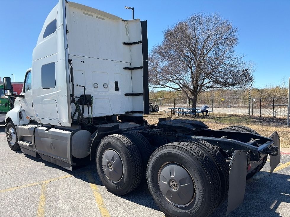 Sleeper Tractor-Heavy Duty Tractors-International-2023-LT625-San Antonio-TX-632,494\n\t\tmiles-$ 45,500 - Image 5
