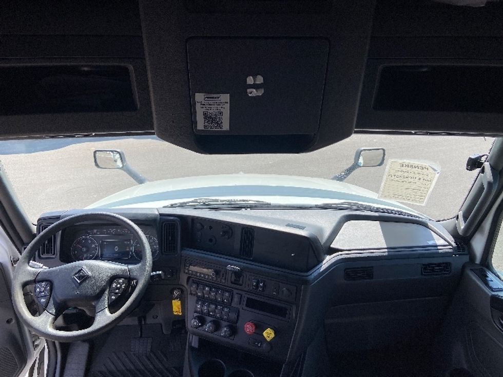 Sleeper Tractor-Heavy Duty Tractors-International-2023-LT625-San Antonio-TX-683,919\n\t\tmiles-$ 44,500 - Image 12