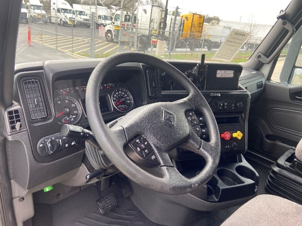 Sleeper Tractor-Heavy Duty Tractors-International-2023-LT625-San Antonio-TX-704,966\n\t\tmiles-$ 38,250 - Image 10
