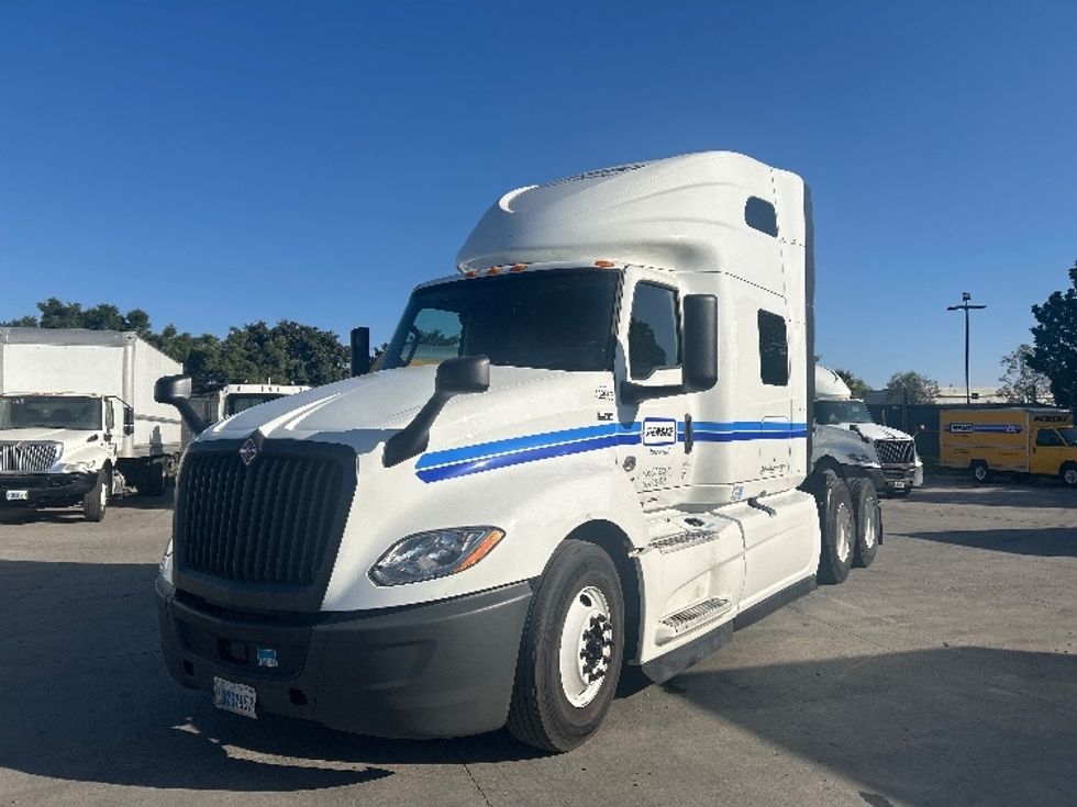 Sleeper Tractor-Heavy Duty Tractors-International-2023-LT625-San Diego-CA-572,538\n\t\tmiles-$ 57,250 - Image 3