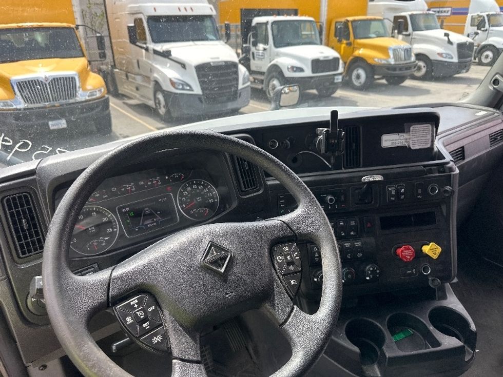 Sleeper Tractor-Heavy Duty Tractors-International-2023-LT625-Sparks-NV-520,143\n\t\tmiles-$ 60,750 - Image 11