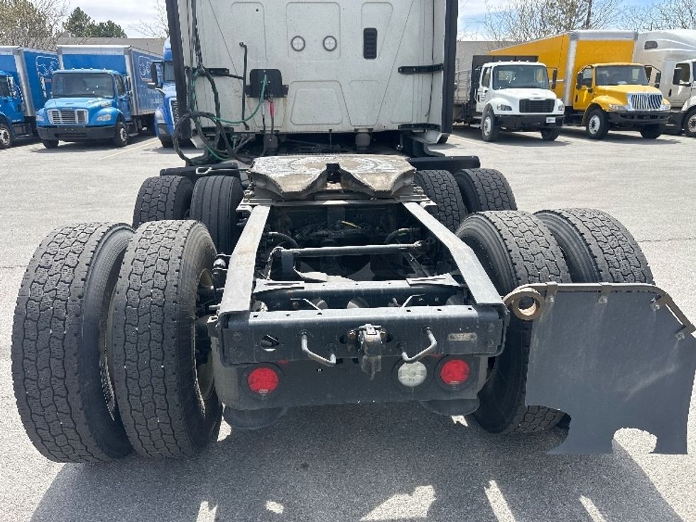 Sleeper Tractor-Heavy Duty Tractors-International-2023-LT625-Sparks-NV-520,143\n\t\tmiles-$ 60,750 - Image 6