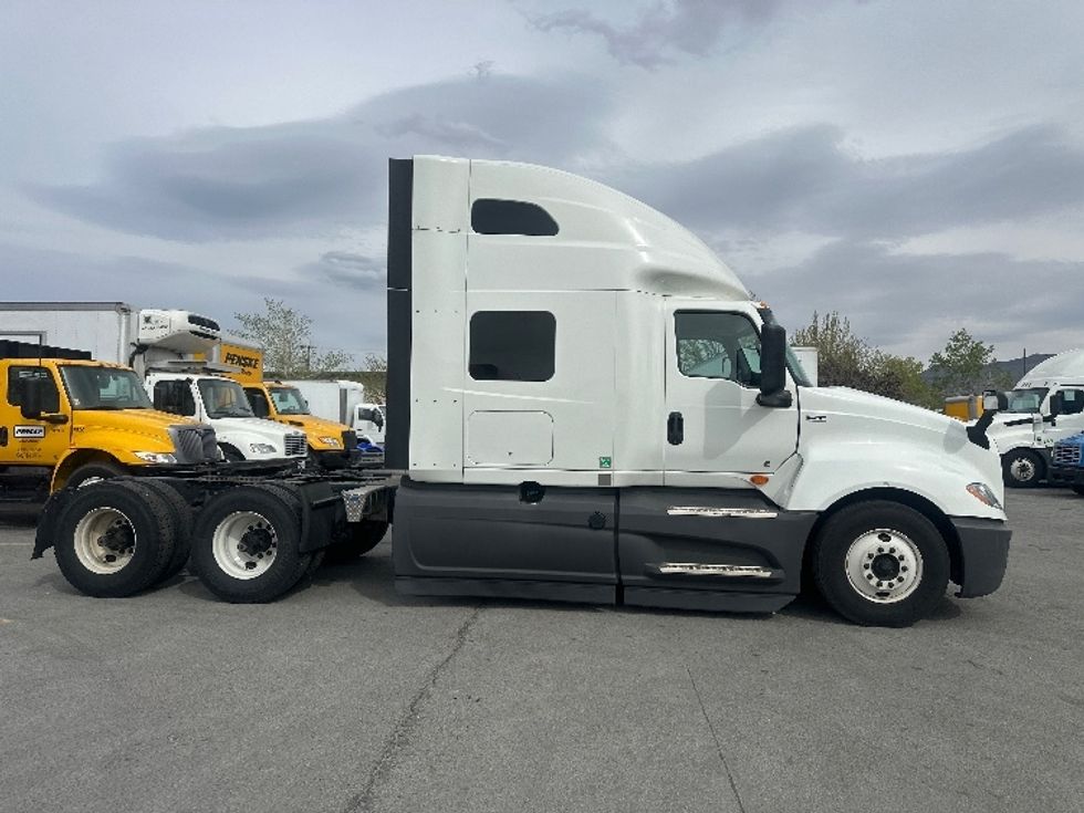 Sleeper Tractor-Heavy Duty Tractors-International-2023-LT625-Sparks-NV-520,143\n\t\tmiles-$ 60,750 - Image 8