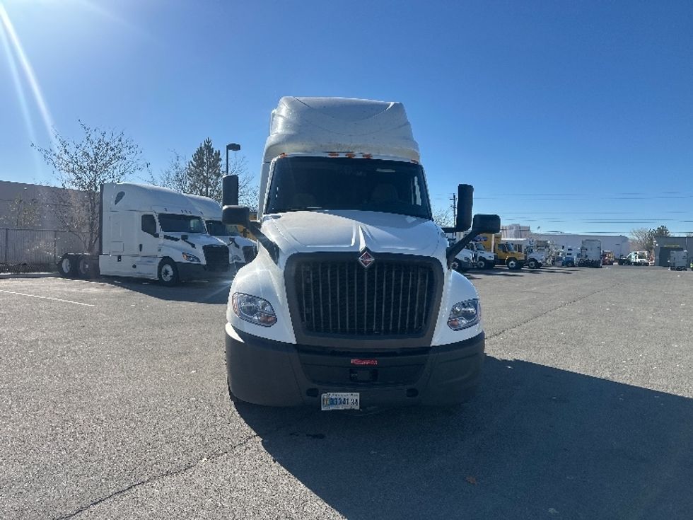 Sleeper Tractor-Heavy Duty Tractors-International-2023-LT625-Sparks-NV-526,311\n\t\tmiles-$ 62,250 - Image 2