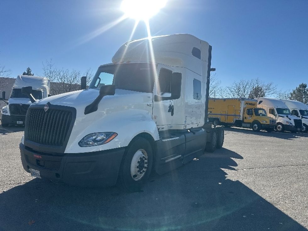 Sleeper Tractor-Heavy Duty Tractors-International-2023-LT625-Sparks-NV-526,311\n\t\tmiles-$ 62,250 - Image 3