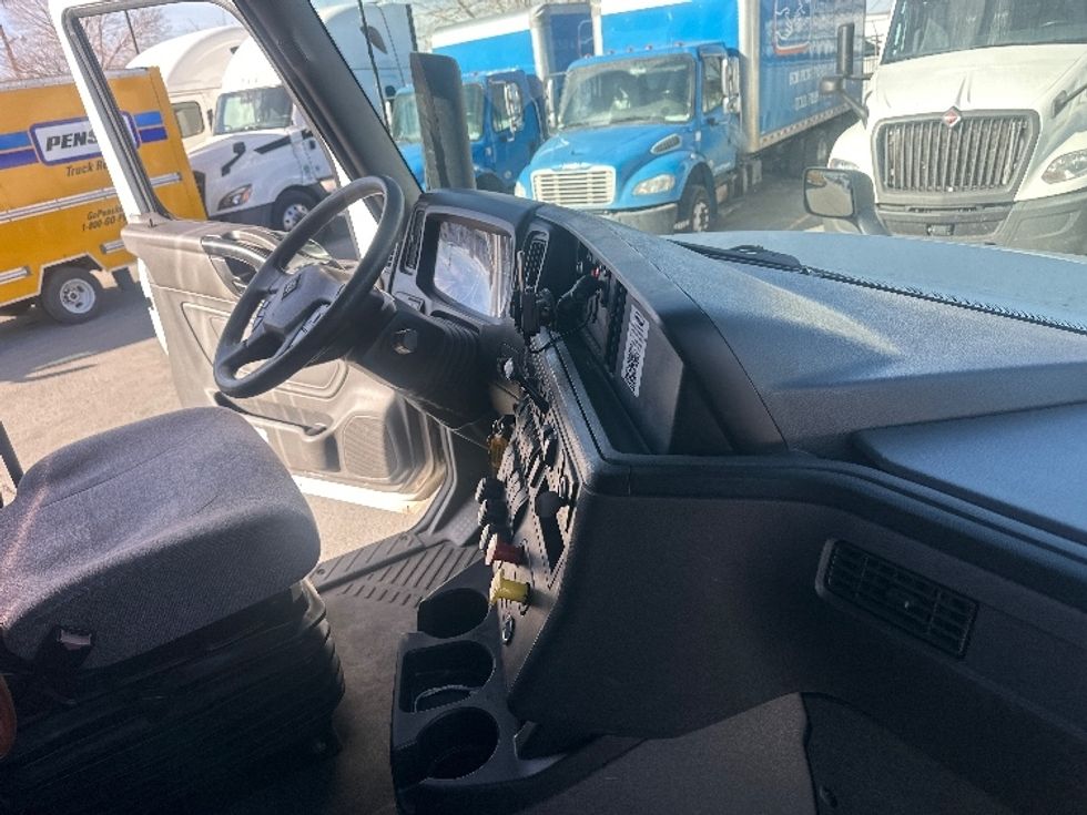 Sleeper Tractor-Heavy Duty Tractors-International-2023-LT625-Sparks-NV-556,599\n\t\tmiles-$ 56,750 - Image 15