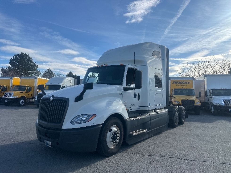 Sleeper Tractor-Heavy Duty Tractors-International-2023-LT625-Sparks-NV-556,599\n\t\tmiles-$ 56,750 - Image 3