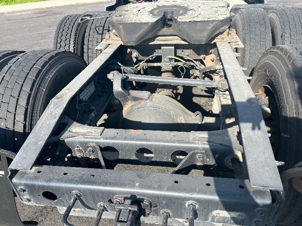 Sleeper Tractor-Heavy Duty Tractors-International-2023-LT625-Stockton-CA-473,835\n\t\tmiles-$ 65,750 - Image 4