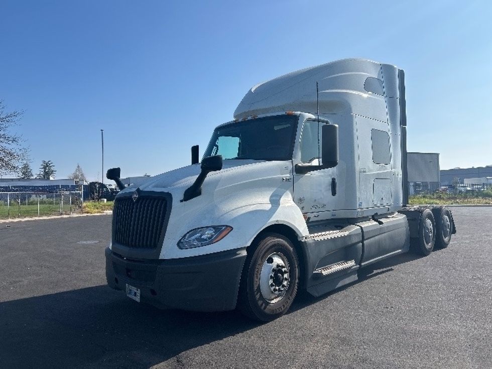 Sleeper Tractor-Heavy Duty Tractors-International-2023-LT625-Stockton-CA-473,835\n\t\tmiles-$ 65,750 - Image 6