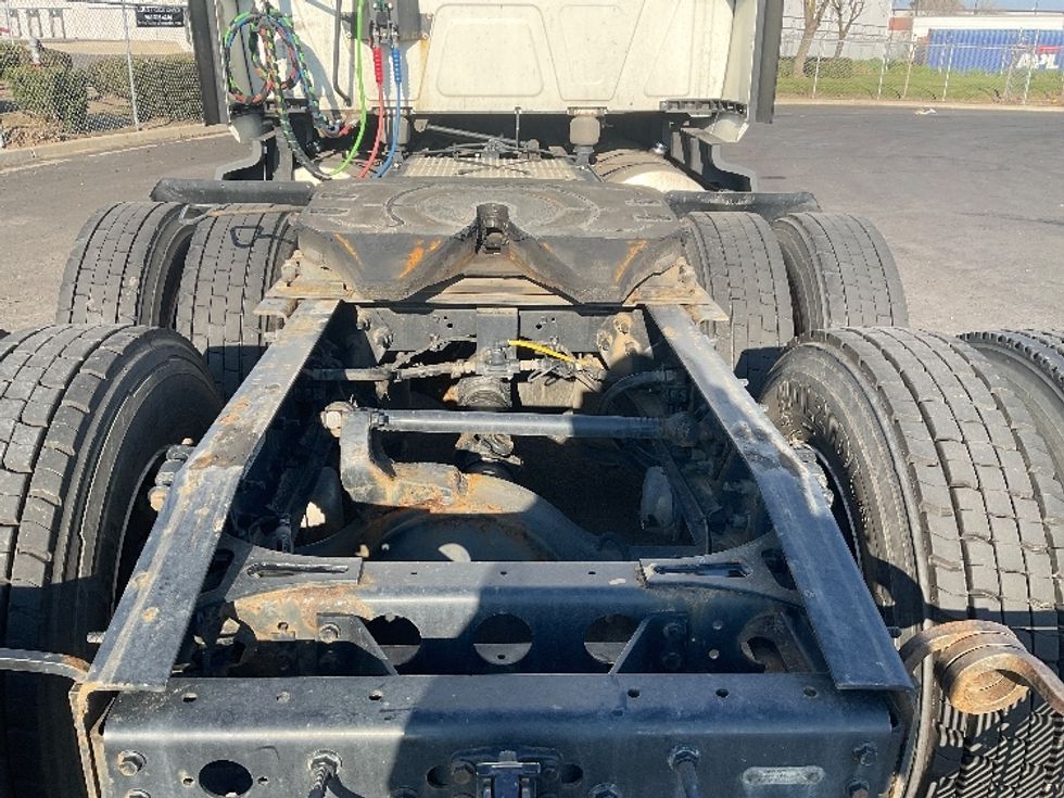Sleeper Tractor-Heavy Duty Tractors-International-2023-LT625-Stockton-CA-569,103\n\t\tmiles-$ 55,500 - Image 6