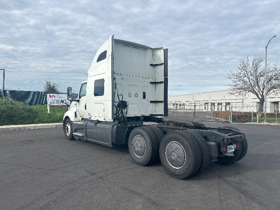 Sleeper Tractor-Heavy Duty Tractors-International-2023-LT625-Stockton-CA-572,708\n\t\tmiles-$ 55,000 - Image 5