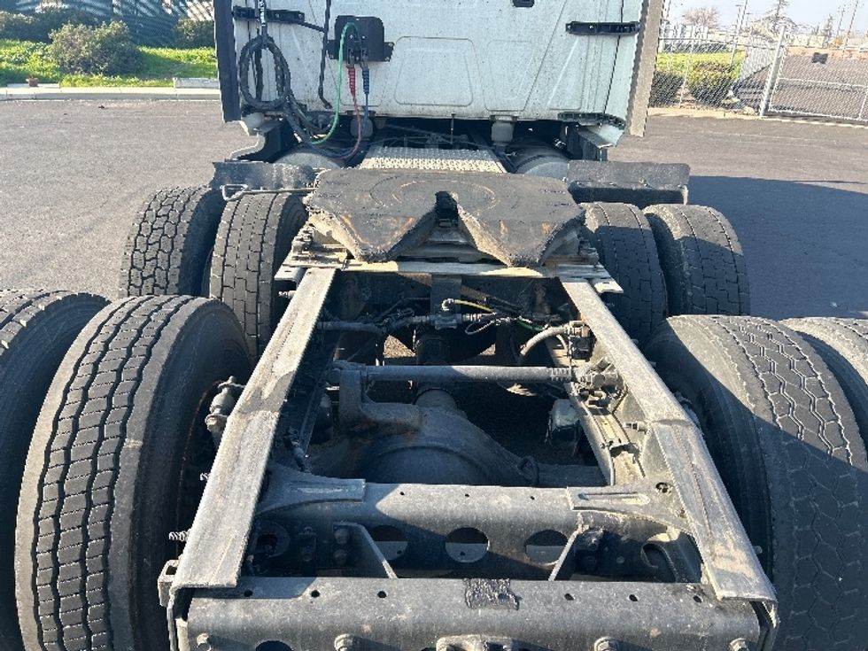 Sleeper Tractor-Heavy Duty Tractors-International-2023-LT625-Stockton-CA-630,768\n\t\tmiles-$ 48,750 - Image 6