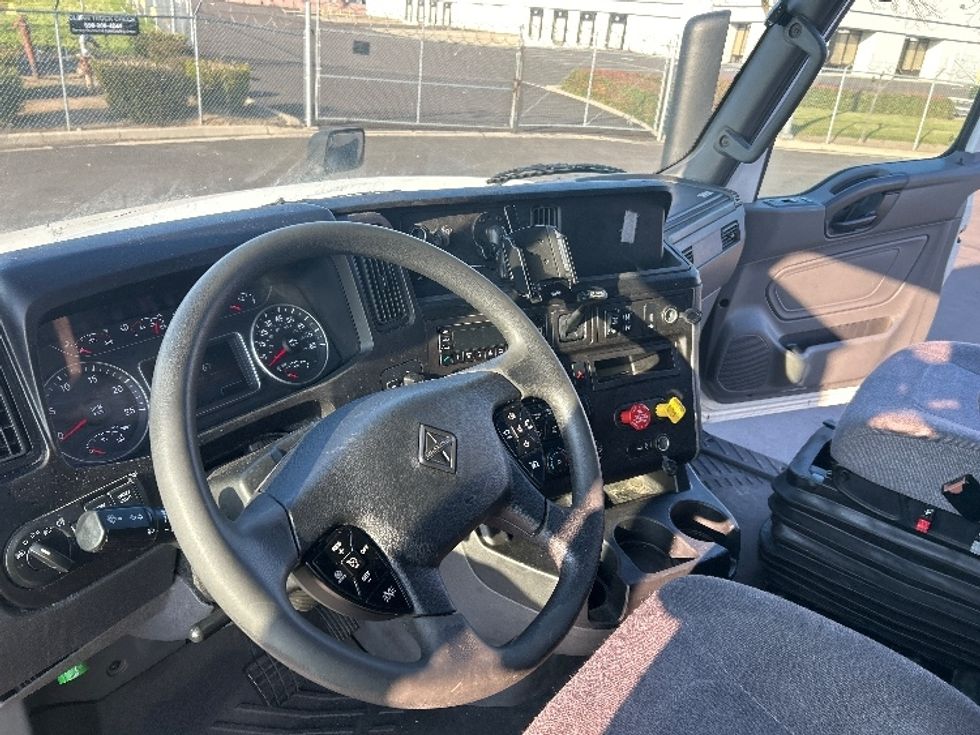 Sleeper Tractor-Heavy Duty Tractors-International-2023-LT625-Stockton-CA-630,768\n\t\tmiles-$ 48,750 - Image 9