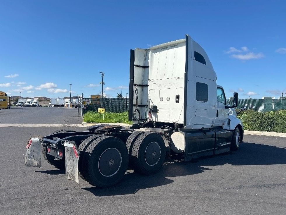 Sleeper Tractor-Heavy Duty Tractors-International-2023-LT625-Stockton-CA-736,978\n\t\tmiles-$ 37,250 - Image 7