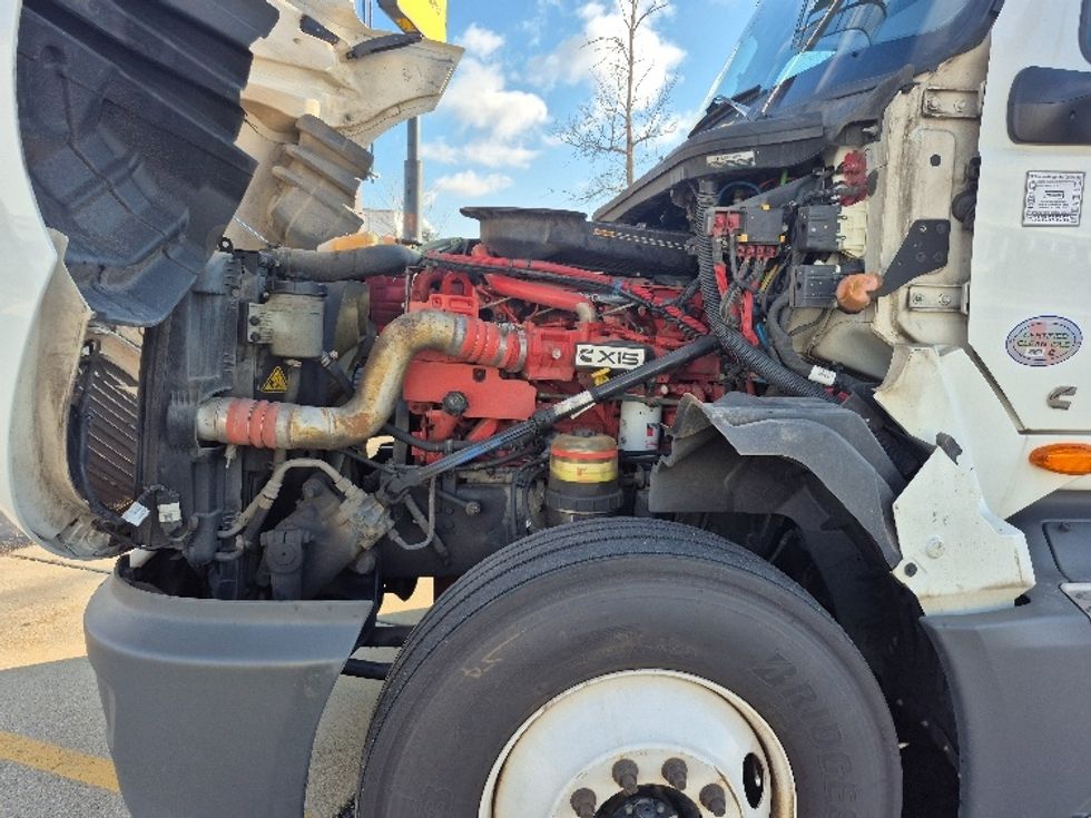 Sleeper Tractor-Heavy Duty Tractors-International-2023-LT625-Sturtevant-WI-618,085\n\t\tmiles-$ 42,000 - Image 20