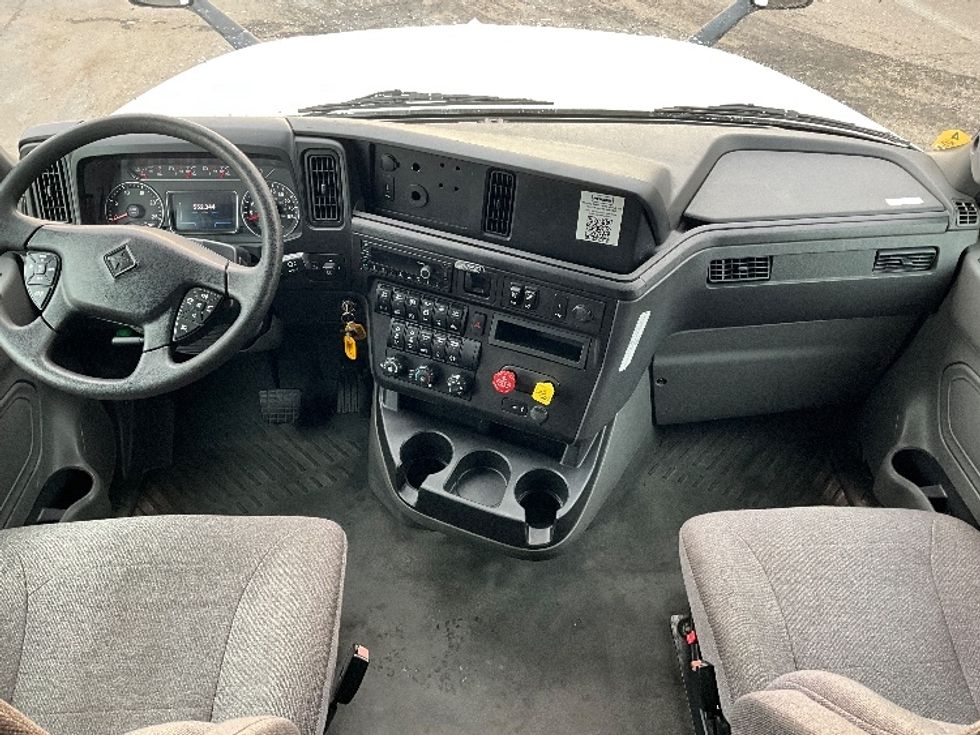 Sleeper Tractor-Heavy Duty Tractors-International-2023-LT625-Tacoma-WA-552,345\n\t\tmiles-$ 57,250 - Image 12