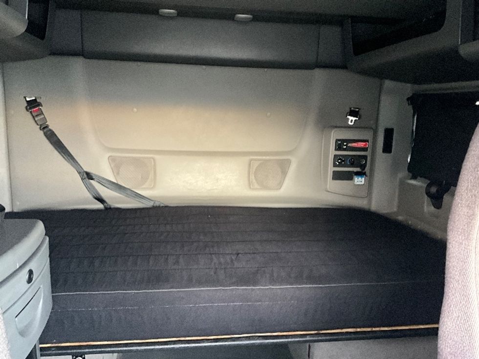 Sleeper Tractor-Heavy Duty Tractors-International-2023-LT625-Tacoma-WA-552,345\n\t\tmiles-$ 57,250 - Image 16