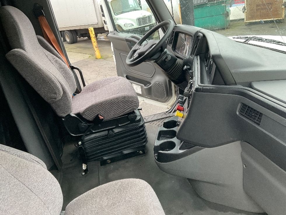 Sleeper Tractor-Heavy Duty Tractors-International-2023-LT625-Tacoma-WA-621,028\n\t\tmiles-$ 49,750 - Image 15