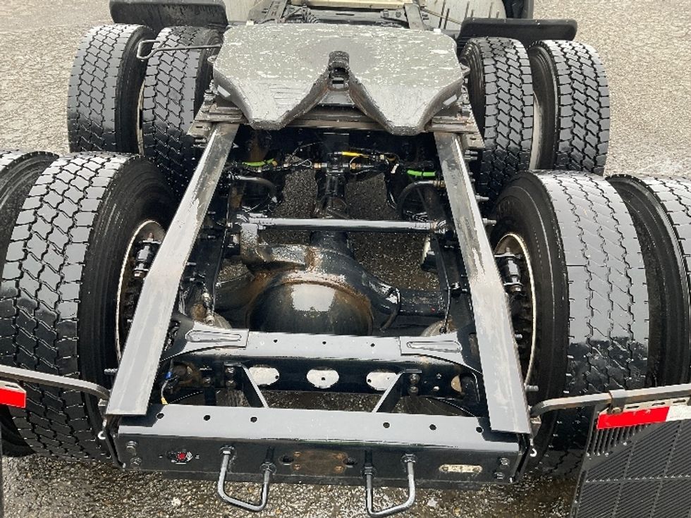 Sleeper Tractor-Heavy Duty Tractors-International-2023-LT625-Tacoma-WA-621,028\n\t\tmiles-$ 49,750 - Image 6