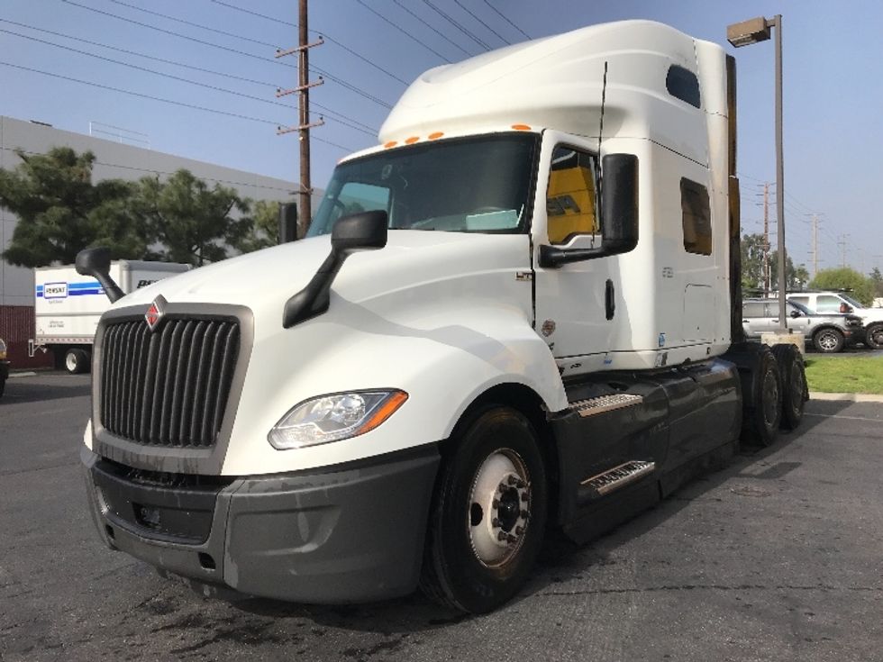 Sleeper Tractor-Heavy Duty Tractors-International-2023-LT625-Torrance-CA-380,145\n\t\tmiles-$ 76,000 - Image 3