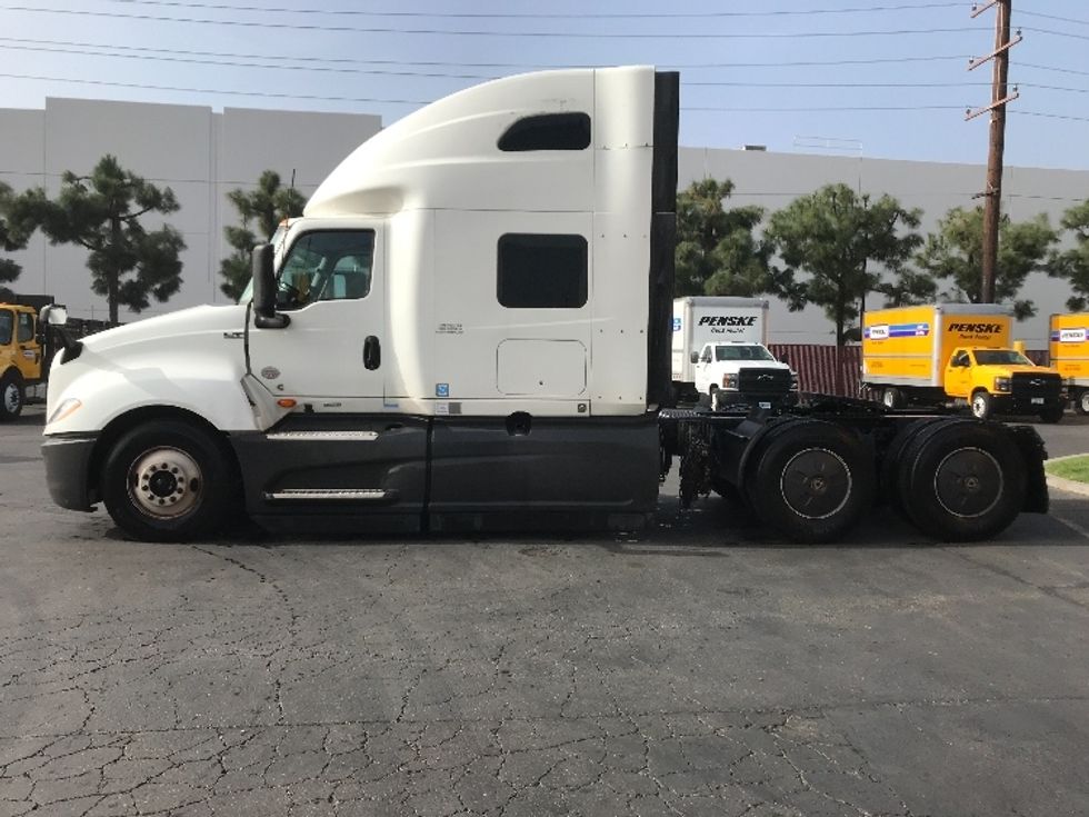 Sleeper Tractor-Heavy Duty Tractors-International-2023-LT625-Torrance-CA-380,145\n\t\tmiles-$ 76,000 - Image 4