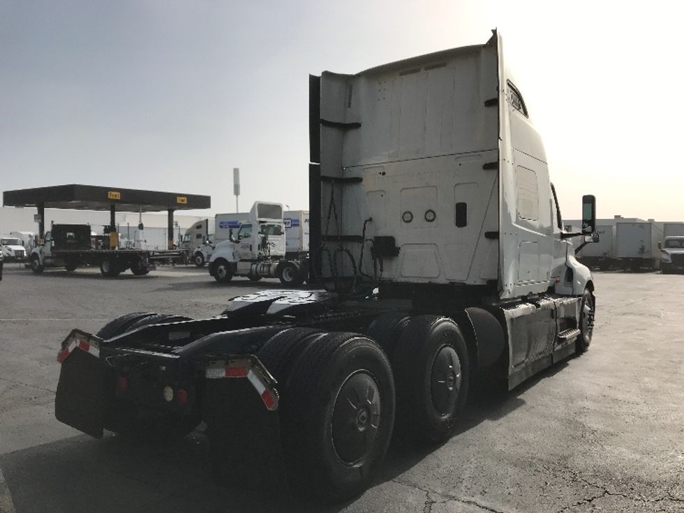 Sleeper Tractor-Heavy Duty Tractors-International-2023-LT625-Torrance-CA-380,145\n\t\tmiles-$ 76,000 - Image 7
