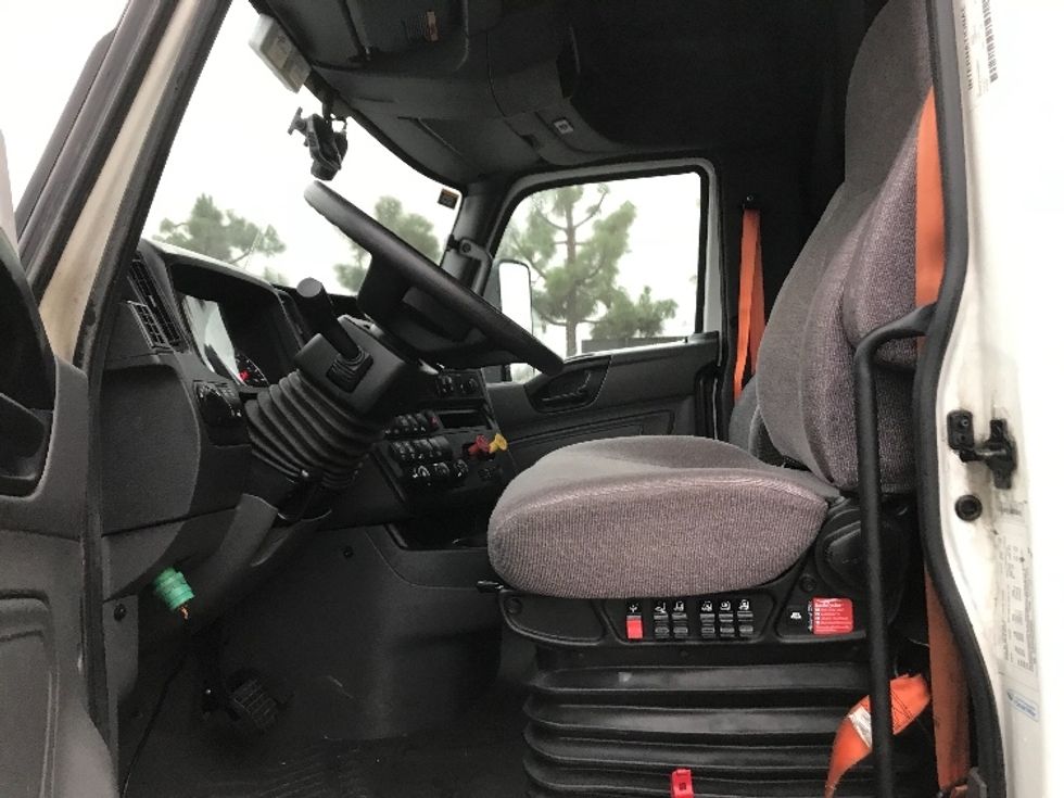 Sleeper Tractor-Heavy Duty Tractors-International-2023-LT625-Torrance-CA-437,894\n\t\tmiles-$ 69,500 - Image 10