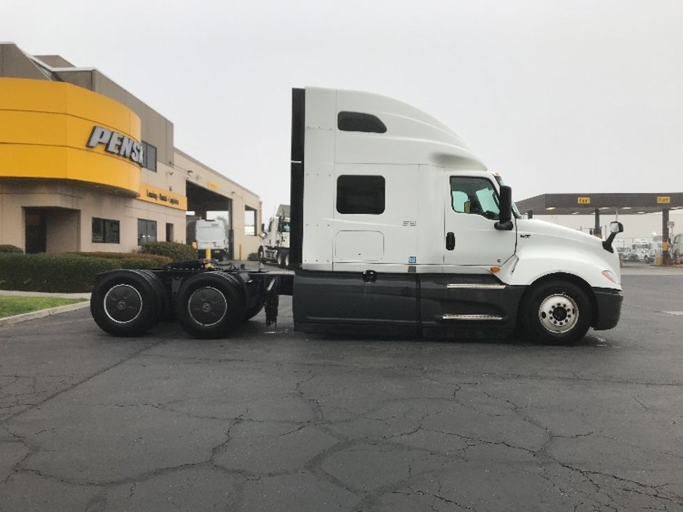 Sleeper Tractor-Heavy Duty Tractors-International-2023-LT625-Torrance-CA-437,894\n\t\tmiles-$ 69,500 - Image 8