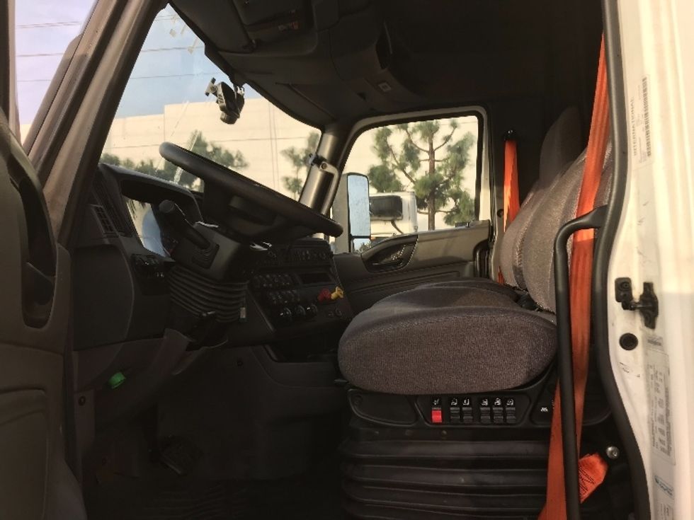 Sleeper Tractor-Heavy Duty Tractors-International-2023-LT625-Torrance-CA-465,372\n\t\tmiles-$ 66,500 - Image 10