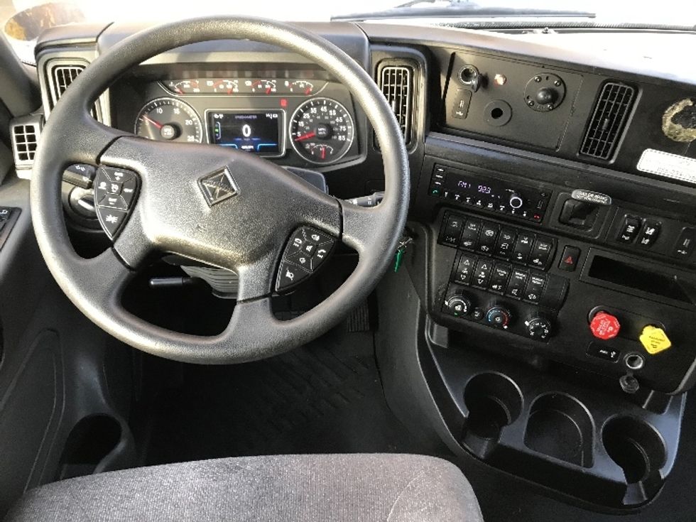 Sleeper Tractor-Heavy Duty Tractors-International-2023-LT625-Torrance-CA-465,372\n\t\tmiles-$ 66,500 - Image 11