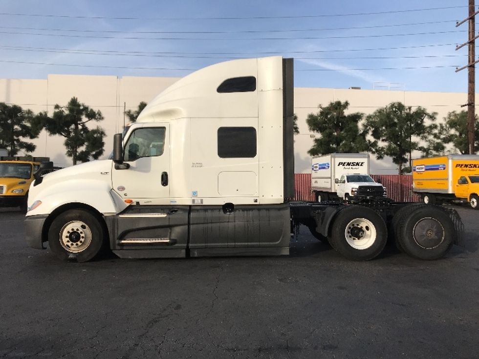 Sleeper Tractor-Heavy Duty Tractors-International-2023-LT625-Torrance-CA-465,372\n\t\tmiles-$ 66,500 - Image 4