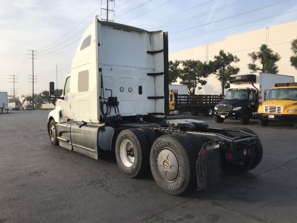 Sleeper Tractor-Heavy Duty Tractors-International-2023-LT625-Torrance-CA-465,372\n\t\tmiles-$ 66,500 - Image 5