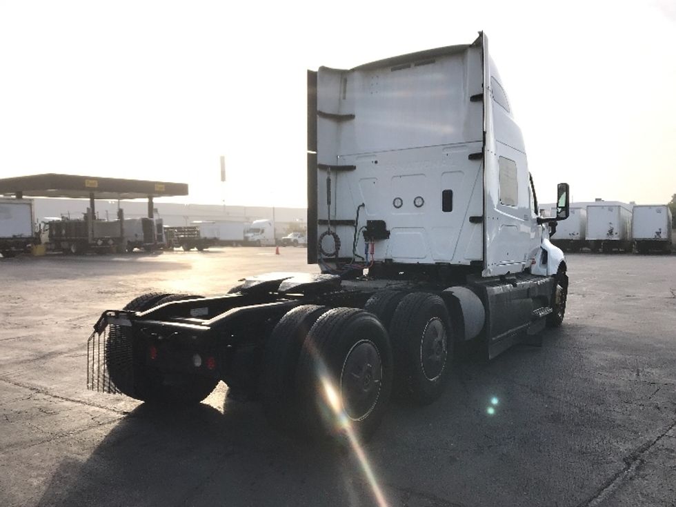 Sleeper Tractor-Heavy Duty Tractors-International-2023-LT625-Torrance-CA-465,372\n\t\tmiles-$ 66,500 - Image 7