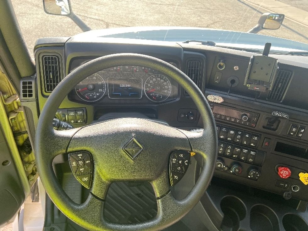Sleeper Tractor-Heavy Duty Tractors-International-2023-LT625-Torrance-CA-528,551\n\t\tmiles-$ 59,750 - Image 11