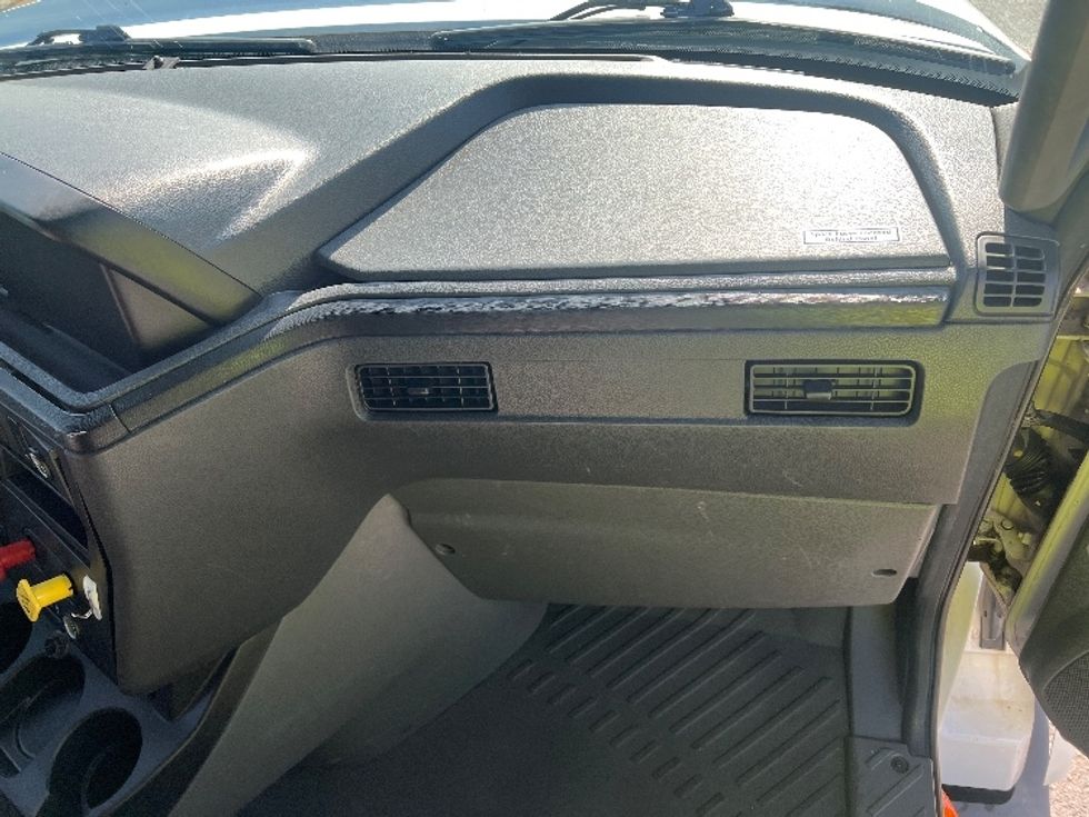 Sleeper Tractor-Heavy Duty Tractors-International-2023-LT625-Torrance-CA-528,551\n\t\tmiles-$ 59,750 - Image 14