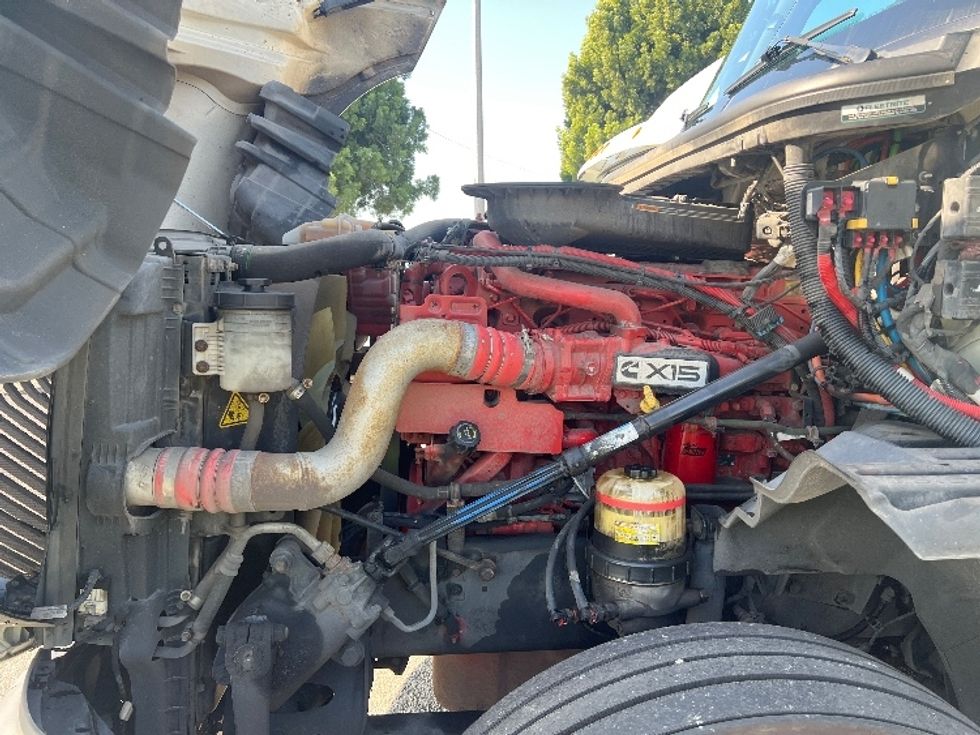 Sleeper Tractor-Heavy Duty Tractors-International-2023-LT625-Torrance-CA-528,551\n\t\tmiles-$ 59,750 - Image 21