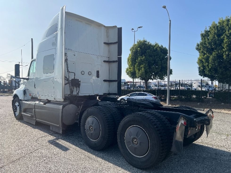 Sleeper Tractor-Heavy Duty Tractors-International-2023-LT625-Torrance-CA-528,551\n\t\tmiles-$ 59,750 - Image 5