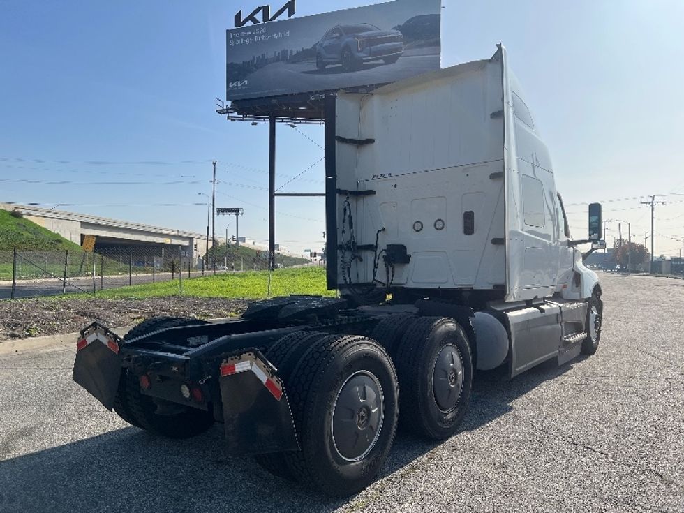 Sleeper Tractor-Heavy Duty Tractors-International-2023-LT625-Torrance-CA-528,551\n\t\tmiles-$ 59,750 - Image 7