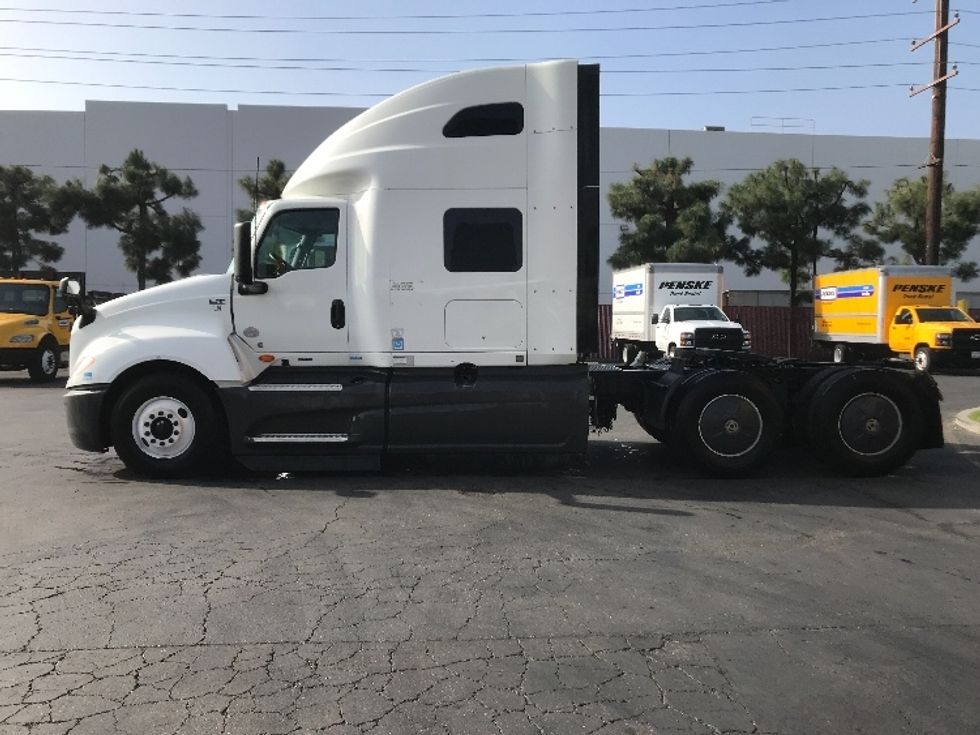 Sleeper Tractor-Heavy Duty Tractors-International-2023-LT625-Torrance-CA-531,216\n\t\tmiles-$ 59,500 - Image 4