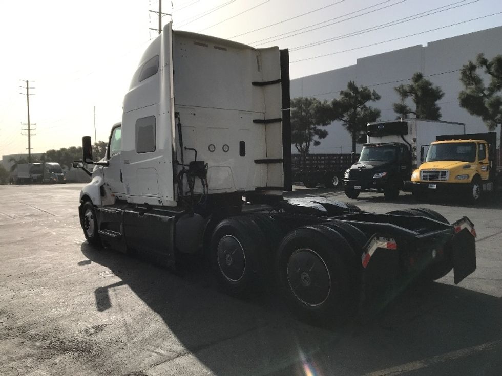 Sleeper Tractor-Heavy Duty Tractors-International-2023-LT625-Torrance-CA-531,216\n\t\tmiles-$ 59,500 - Image 5