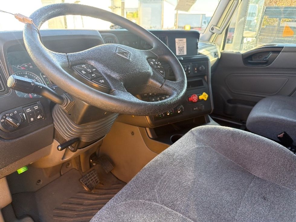 Sleeper Tractor-Heavy Duty Tractors-International-2023-LT625-Torrance-CA-541,388\n\t\tmiles-$ 58,500 - Image 10