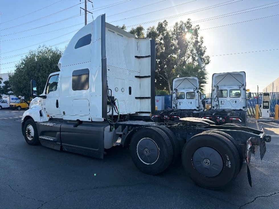 Sleeper Tractor-Heavy Duty Tractors-International-2023-LT625-Torrance-CA-541,388\n\t\tmiles-$ 58,500 - Image 5