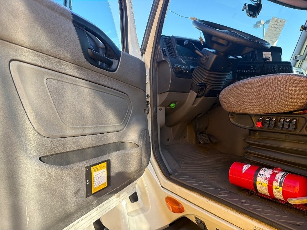 Sleeper Tractor-Heavy Duty Tractors-International-2023-LT625-Torrance-CA-541,388\n\t\tmiles-$ 58,500 - Image 9