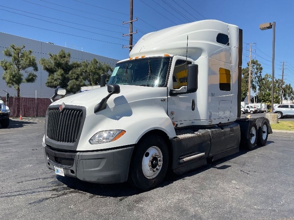 Sleeper Tractor-Heavy Duty Tractors-International-2023-LT625-Torrance-CA-578,455\n\t\tmiles-$ 54,250 - Image 3