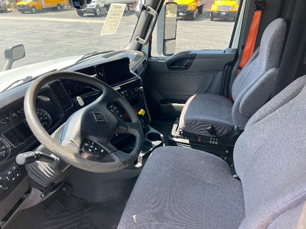 Sleeper Tractor-Heavy Duty Tractors-International-2023-LT625-Torrance-CA-579,952\n\t\tmiles-$ 54,750 - Image 10