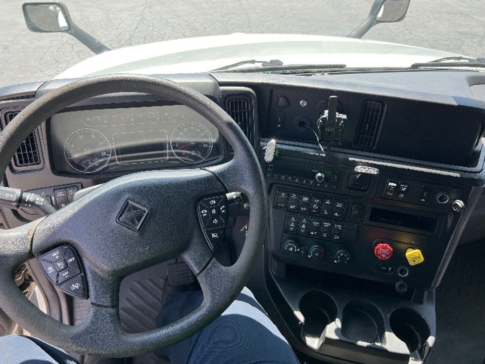 Sleeper Tractor-Heavy Duty Tractors-International-2023-LT625-Torrance-CA-579,952\n\t\tmiles-$ 54,750 - Image 11